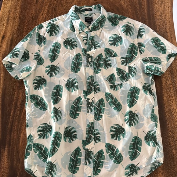 J.Crew Men's Leaves Tropical Flex Washed Short Sleeve Button-Down Shirt Large - Picture 1 of 3
